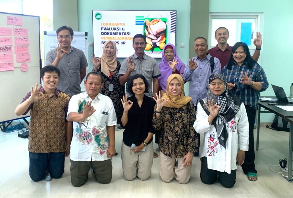 Evaluasi dan Dokumentasi Pembelajaran dari Pengelolaan Sampah berbasis Masyarakat