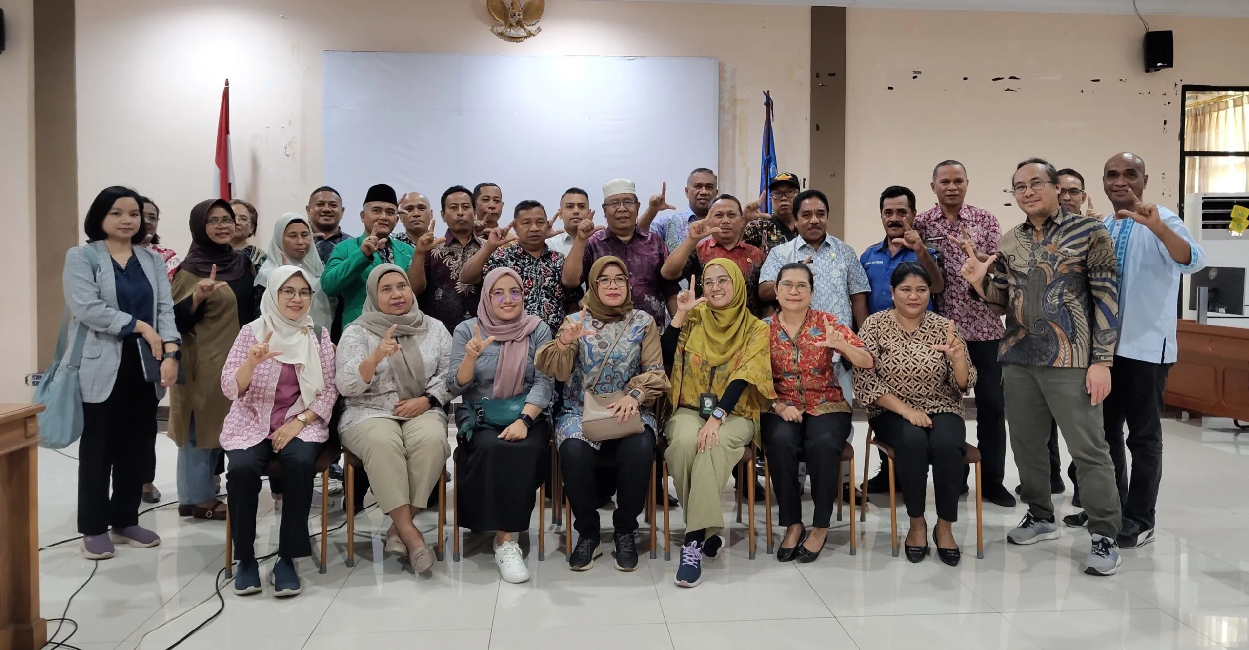 Yayasan BINTARI dan Mitra Luncurkan Program Konservasi Laut Berbasis Pengelolaan Sampah Plastik di Maluku Tengah