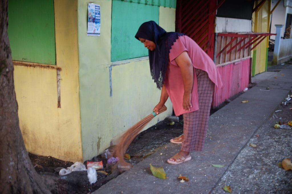 Mengupas Isu Sampah dan Keadilan Gender di Banda